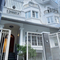 Cho Thuê Biệt Thự 4 Phòng Ngủ 4 Vệ Sinh 500M2, 95 Triệu Tại Saigon Pearl, Bình Thạnh, Hcm