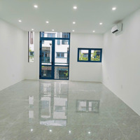 Cho Thuê Nhà Mặt Chính Galaxy Vạn Phúc, 90M2 6T, Thông Sàn, Thang Máy, Giá Bán 45 Triệu Liên Hệ: 0968120493