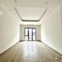 Nhà Đẹp Thang Máy Phố Trần Khát Chân, Diện Tích: 40M,6 Tầng,Mới Koong Full Nội Thất Về Chỉ Việc Ở, Gần Ôtô