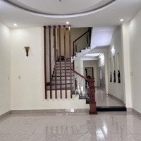 Cho Thuê Nhà Nguyên Căn, Đường 10.5M
