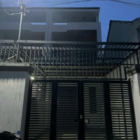 Cho Thuê Nhà 1 Trệt 1 Lầu. Khu 8 Phú Hoà, Tp Thủ Dầu Một, Bd
- Nhà Gồm, 1 Phòng Khách, 3 Phòng N