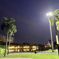 Chính Chủ Kẹt Tiền Cần Bán Gấp Căn 2 Phòng Ngủ- Full Nội Thất- Giá Tốt- Sát Q2 - Tiện Ích Đầy Đủ.