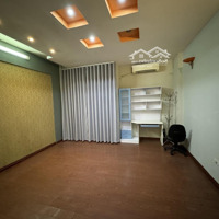 Cực Hiếm !!! Nhà Tt Cầu Giấy. Diện Tích: 34M2 Mà Giá Chỉ Có Nhỉnh 5Tỷ * 4 Tầng / 4 Phòng Ngủrộng. Sổ Đẹp Vuông Vắn