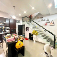 Biệt Thự 140M2 Ngay Lý Thường Kiệt P7 Gv. 12X18 . 6 Pn. 5 Phút Ra Sân Bay