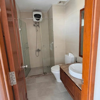 Bán Chcc Sky Center , Phổ Quang, Tân Bình, 139M2 Có 3 Phòng Ngủ Giá Bán 7.1Ty, Liên Hệ: 0989236647 Hoa