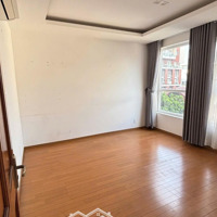 Bán Chcc Sky Center , Phổ Quang, Tân Bình, 139M2 Có 3 Phòng Ngủ Giá Bán 7.1Ty, Liên Hệ: 0989236647 Hoa