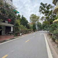 Cần Bán Nhanh Nhà Phân Lô Giang Biên Lb Ô Tô Tránh Vỉa Hè Rộng Rãi, 77M2Mặt Tiền5M, 4Tầng View Vườn Hoa