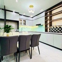 Bán Nhà Tập Thể Vạn Bảo, Đội Cấn, 2 Ngủ, 2 Vệ Sinh Ô Tô Vào Tận Sân Nhà, Có Sân Để Xe, Nhà Đẹp, Ở Ngay