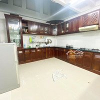 2 Phòng Ngủ Ngay Cv Làng Hoa, Không Giới Hạn Người, Xe