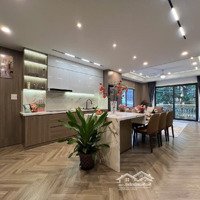 Đẳng Cấp Sống - Siêu Phẩm Víp - Lô Góc - 7T Thang Máy - Ngõ Ô Tô Tải Thông - Kinh Doanh