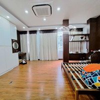 Chỉ 3X Tỷ,Cực Hiếm,Nhà Mặt Phố Trần Quốc Hoàn,8 Tầng Thang Máy,Kd Đỉnh,Lô Góc 3 Thoáng
