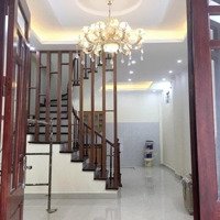 Cho Thuê Nhà Mặt Phố Cầu Gỗ - Phố Tây Đi Bộ Sầm Uất