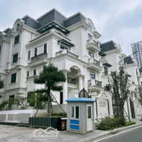 Chính Chủ Cần Bán Gấp Biệt Thự Lô Góc Nam Trung Yên ,Cầu Giấy. Diện Tích: 190M2 , Giá Bán 70 Tỷ. Liên Hệ: 0936203001