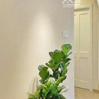 Cần Bán Gấp Chcc Carillon 1 Quận Tân Bình. Diện Tích: 86M2, 2 Phòng Ngủ 2 Vệ Sinhsổ Hồng Giá Bán 3.9Tỷ. Liên Hệ: 0909455485 Trung
