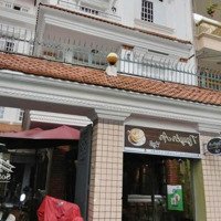 Cho Thuê Căn Hộ Chuẩn 3 Sao, Đường Trần Hữu Trang, Phường 10, Q. Phú Nhuận, Diện Tích 35M, 1Phòng