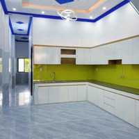 Nhà Ngay Chợ Đức Hòa-Đẹp Lung Linh(123,8M2-2,4 Tỷ) 1 T 1 L - 3 Phòng Ngủ- 2 Vệ Sinh(Mt Đường Bê Tông)