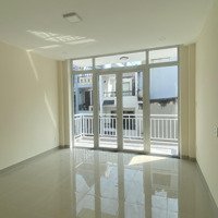 Cho Thuê Nhà Mới Xây, Thang Máy Nhà Xe Rộng Rãi