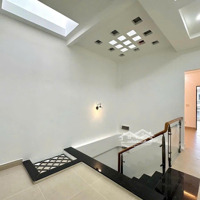 Cho Thuê Nhà Mặt Tiền Huỳnh Văn Bánh P12 Phú Nhuận Giá 40 Triệu/Tháng 5 Phòng Ngủ6Nvs 0979792970