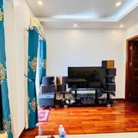 Nhà Dân Xây Độc Lập Mặt Phố Miếu Hai Xã