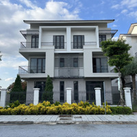 Khai Xuân Bán Nhà Tặng Vàng Duy Nhất 1 Căn Biệt Thự 180M2 Giá Hời Vị Trí Đẹp