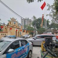 Cho Thuê Nhà Lô Góc Mậu Lương Hà Đông 200m2 2PN, Sân Để Xe Vskk Ô Tô Đỗ Kinh Doanh , Ao Sinh Thái Kề Bên ,Vài Bước Chân Ra Phố To