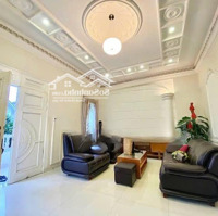Cho Thuê Biệt Thự Khu Thảo Điền Q. 2 Sân Vườn, Hồ Bơi, Cây Xanh Thoáng Mát Gần Võ Trường Toản