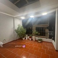 Bán Nhà Lạc Trung, Gara Ô Tô, Vỉa Hè, Ở Cực Sướng, Dân Trí Cao