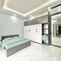 Căn Hộ 1 Phòng Ngủban Công Rộng - Diện Tích 50M2 - Nhà Mới Sạch Sẽ Ngay Thảo Điền