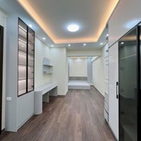 Bán CHCC 262 Nguyễn Huy Tưởng, Thanh Xuân căn góc 138m 3PN 2 ban công ĐN có lốt ô tô