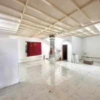 Cho Thuê Nhà Mặt Tiền Võ Văn Kiệt Ngang 8,5M Gần Vòng Xoay Mới 18 Triệu