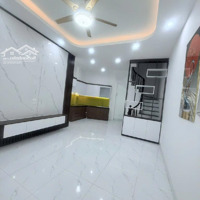 Nhà Đẹp Giá Tốt Đê Trần Khát Chân Lô Góc Thoáng,Giao Thông Thuận Tiện,Gần Trường Chợ,40M2 Hơn 6 Tỷ
