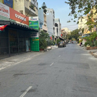 Bán Gấp Nhà Mặt Tiền Đường 39, Phường Tân Quy, Quận 7