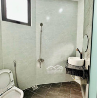 Nhà Mới Trệt 1 Lầu, 2 Phòng Ngủ 2 Vệ Sinh Nt Cao Cấp, Hẻm 5M Phan Xích Long Q.pn Ngay Đường Hoa, Vô Ở Ngay
