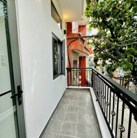 Nhà Mới Trệt 1 Lầu, 2 Phòng Ngủ 2 Vệ Sinh Nt Cao Cấp, Hẻm 5M Phan Xích Long Q.pn Ngay Đường Hoa, Vô Ở Ngay
