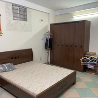 Bán Nhà Bồ Đề, Long Biên 30 M2 4T 5 Tỷ 4 Ngõ Nông, Ô Tô Đỗ Cổng