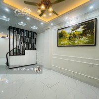 Nhà Cực Đẹp 45M2X5T Giá Đầu Tư - Gia Đình Ở. Lô Góc, Vuông Vắn, Rộng Thoáng Phố Cổ Nhuế, Đức Thắng