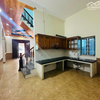 Chính Chủ Bán Nhà 2 Tầng View Hồ Quan Sơn, 162M2, Cách Mặt Hồ 30M. Giá Hơn 10 Triệu/M2