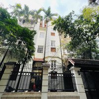 Biệt Thự 7 Phòng Ngủ, Đủ Đồ, Gara, Sân Vườn Ở Tây Hồ Cho Thuê Để Ở, Trường Học, Cafe, Nhà Hàng, Cty