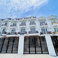 Cho Thuê Nhà Phú Hoà Hẻm Nhà Báo Bình Dương
- Thiết Kế: 1 Trệt 2 Lầu, 4 Pn, 4 Wc, 2 Phòng Ngủlầu 1 Có