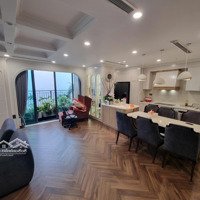 Chính Chủ Cho Thuê Penthouse Vip Nhất Long Biên 310M2, Full Đồ, Sân Vườn Rộng: Liên Hệ: 0941599868