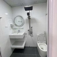 Bán Chcc A4 Đền Lừ.diện Tích51M2 Chia 2 Ngủ. Giá 3, Xx Tỷ