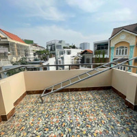 Giảm Sâu 400 Triệu! Bán Nhà Đoàn Thị Điểm, Pn - Cn: 40M2 -Hẽm Xe Hơi3 Tầng - Giá: 9,1 Tỷ