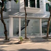 CHO THUÊ NHÀ KIỂU BIỆT THỰ LÔ GÓC 3 MẶT TIỀN VÕ CHÍ CÔNG  MẶT TIỀN 24M