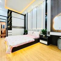 Hiếm Nhất Triều Khúc Tầm Giá Bán 5Tỷ , Cách Mặt Phố Ô Tô 10M , Giá Mới Được Tặng Full Nội Thất.