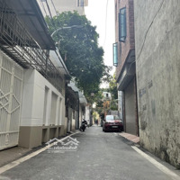 Bán Nhanh Nhà Phố Trạm, Long Biêndiện Tích40M 5 Tầng Giá Bán 6,2 Tỷ Ở Luôn, Ô Tô Đỗ Cổng