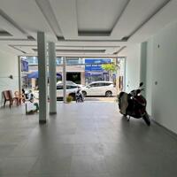 Bán nhà 5 tầng mặt tiền đường Vân Đồn Nha Trang ngang 7m