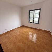 Chính Chủ Bán Nhà Ngõ 63 An Dương Vương Tây Hồ Hà Nộidiện Tích39M Xây 6Tầng. 0965648722.