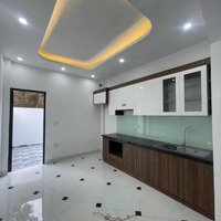 Nhà 3Tx43M2 Đường Ôtô Qua Nhà Gần Chợ 800M Ubnd Đông La Chỉ 3,2Tỷ