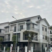 Chỉ Còn Ít Căn! Tuyệt Tác Kiến Trúc Biệt Thự Song Lập Centa Riverside, Đặt Chỗ Ngay!