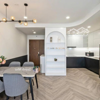 Cho Thuê 2 Phòng Ngủ- 88M2 Saigon Royal Giá Tốt 25 Triệuiệu View Sông. Lh Em Như 24/7